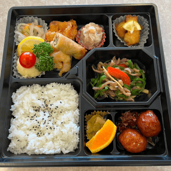 青椒肉絲弁当